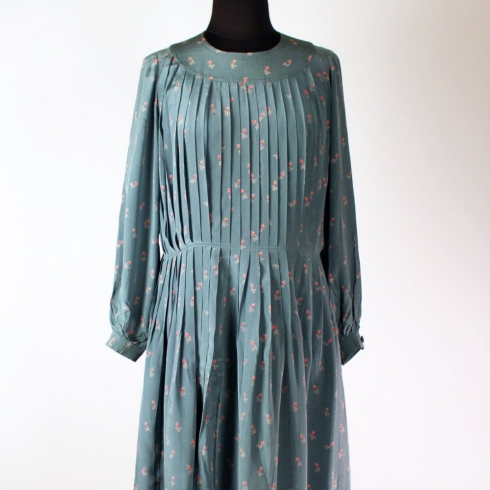 Vintage Emanuel Ungaro blue silk pleated dress M